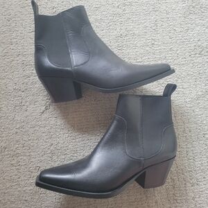 NWT Everlane western boot BLACK LEATHER (RARE, discontinued)